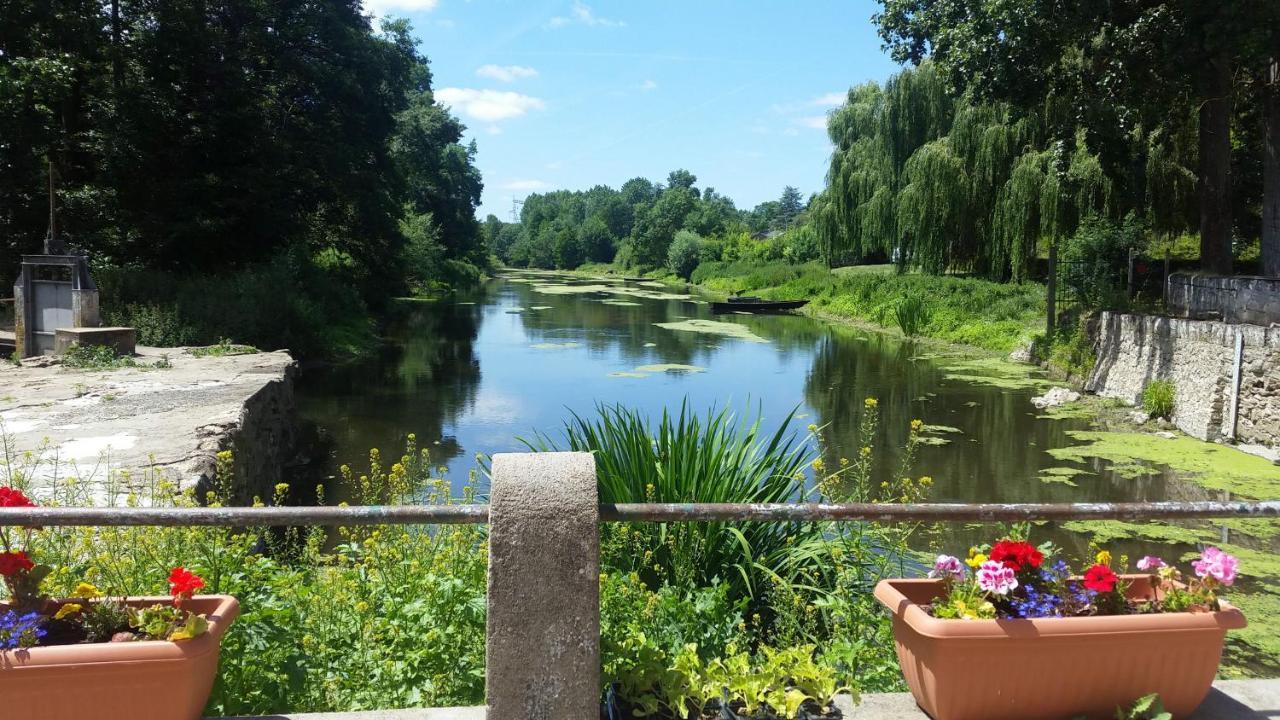 Moulin2Roues Bed & Breakfast Artannes-sur-Thouet Exterior photo
