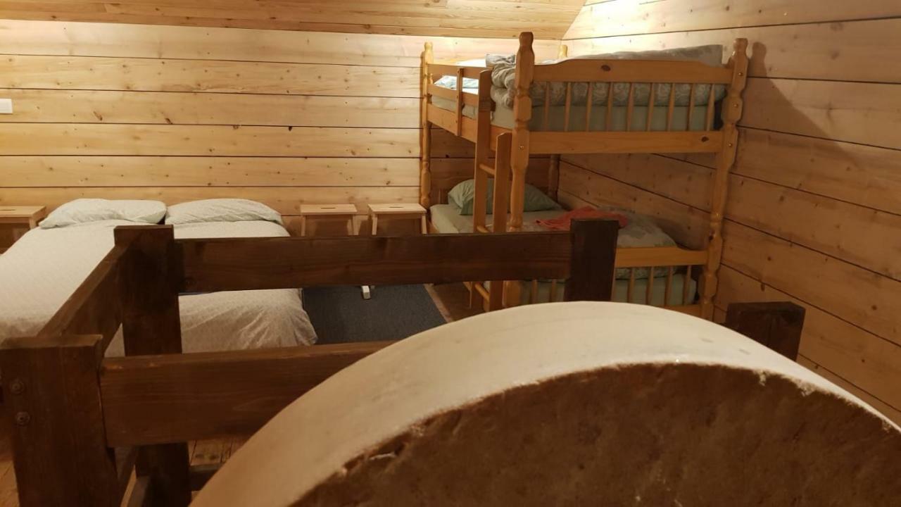 Moulin2Roues Bed & Breakfast Artannes-sur-Thouet Exterior photo